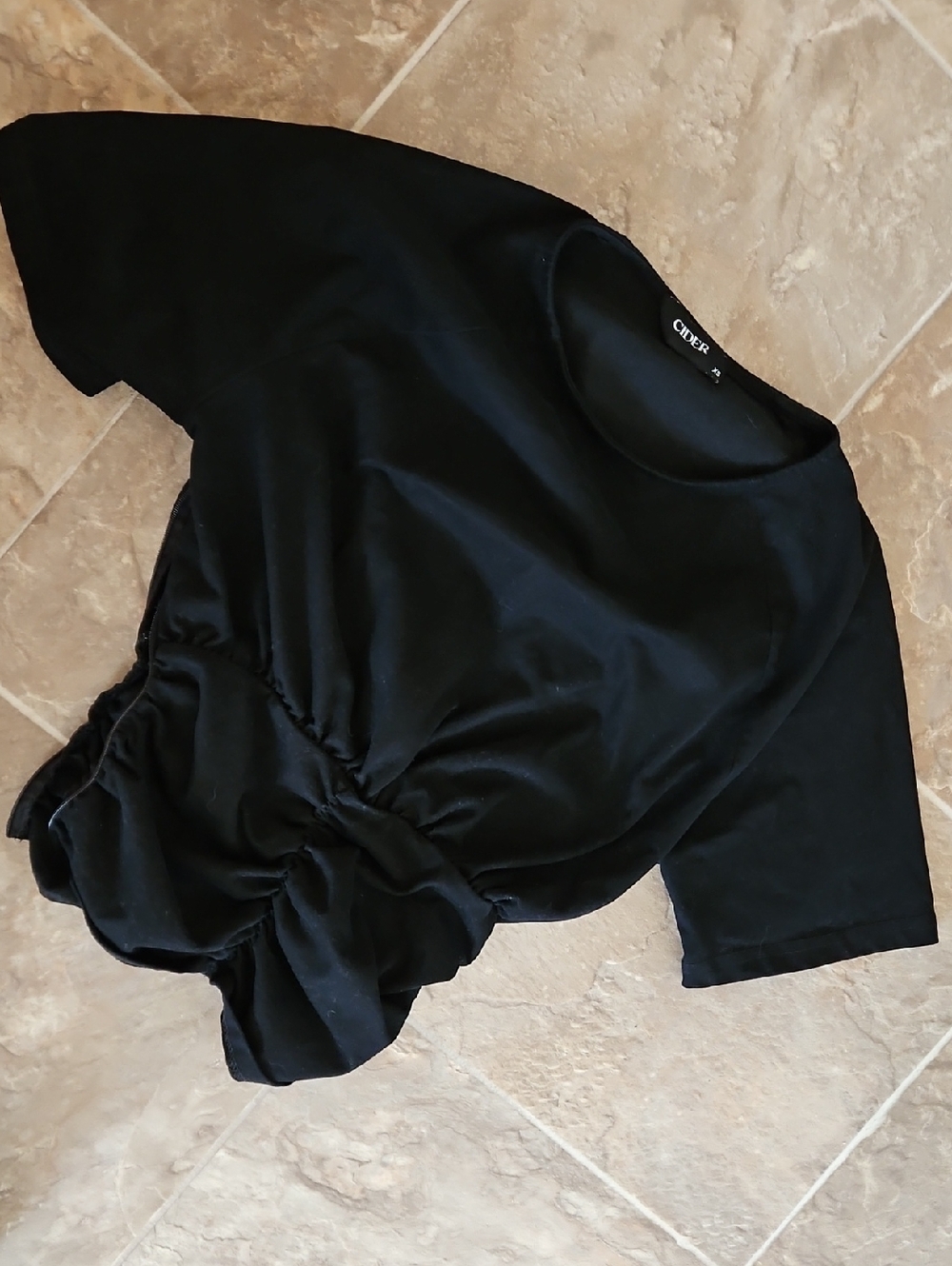 Cider Black Front-Knot Short Sleeve Tee